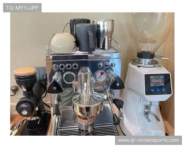 小威退役后一天喝三杯冰美式，家里咖啡机比健身房用得还勤