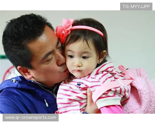 李小鹏赛场上像教皇，家里却被宠成小公主，这反差谁顶得住？